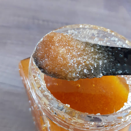 La Sultane de Saba  veido kaukė,veido pilingas,taukmedžio sviestas,veido serumas,kuno losijonas,kuno kremas,juodasis muilas,veido pilingas kuno pilngas veido kremas Kūno aliejai kūnui  kuno kvepalai, kuno dulksna,veido dulksna ,grozioplanas.lt