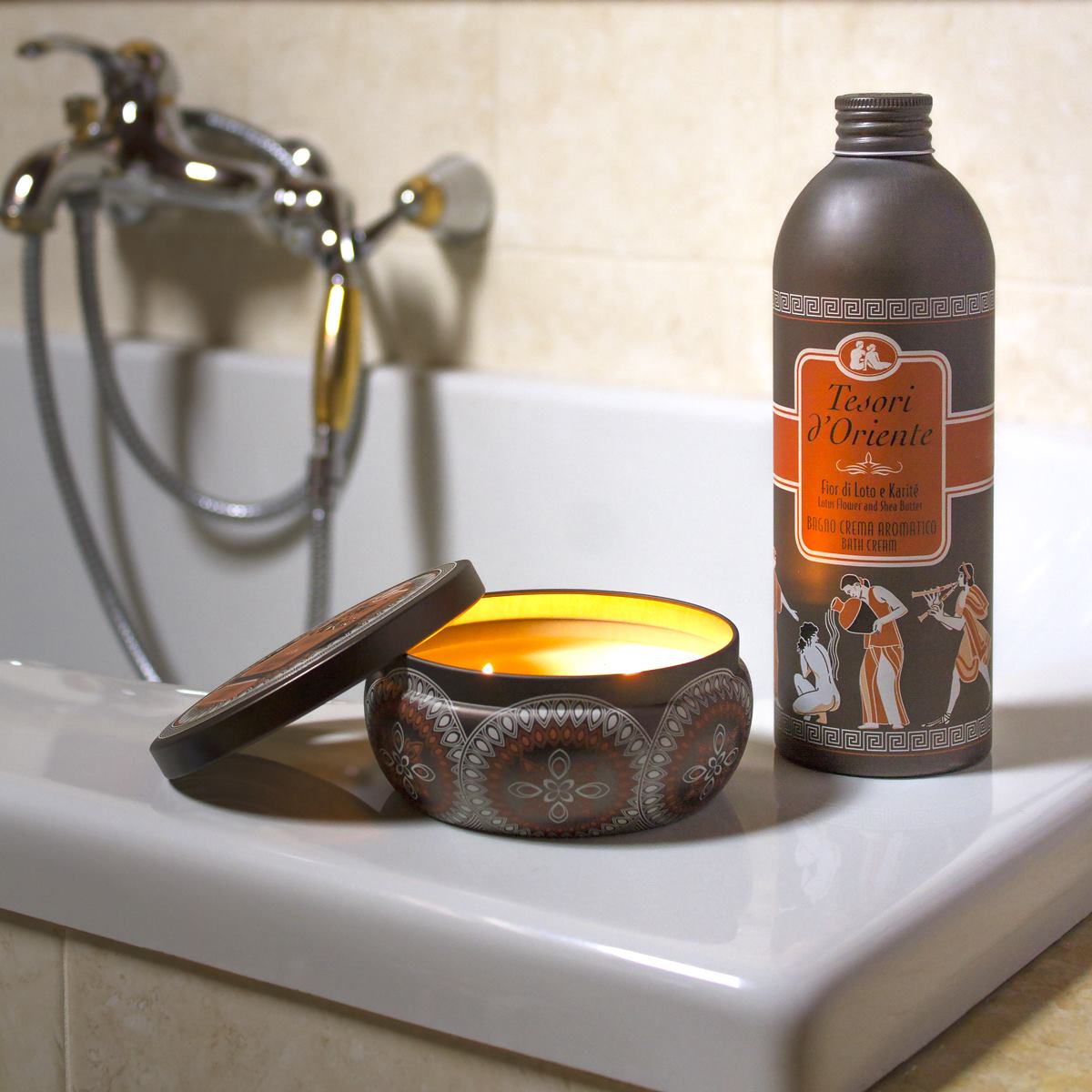 Tesori d'Oriente PUTOJANTIS VONIOS KREMAS - Tsubaki aliejus ir bijūnai (500 ml)