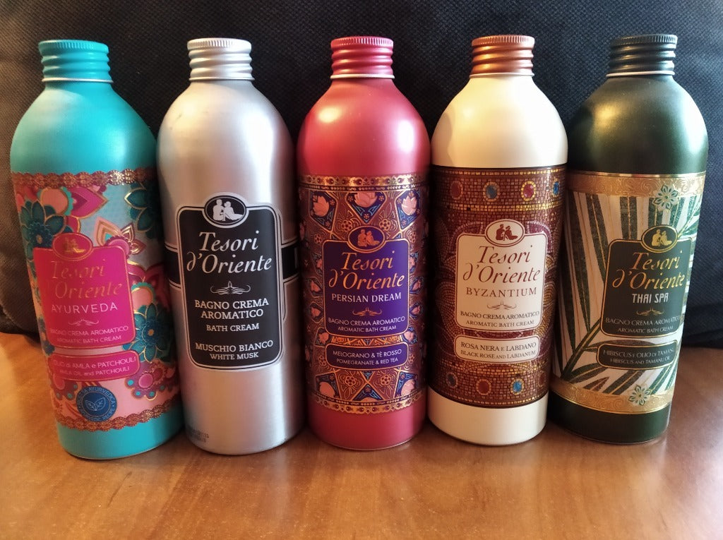 Tesori d'Oriente PUTOJANTIS VONIOS KREMAS  PERSŲ SVAJONĖ Granatų ir raudonoji arbata (500 ml)