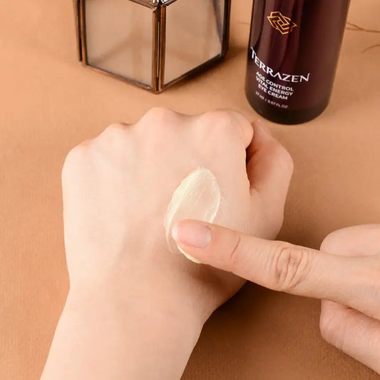 padeliai-veido-odos-valymui-ir-sveitimui-terrazen-peptide-lift-peeling-pad-grozioplanas.lt