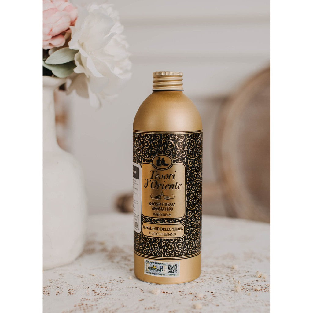 Tesori d'Oriente Royal Oud PUTOJANTIS VONIOS KREMAS Jemeno karališkasis udas 500 ml