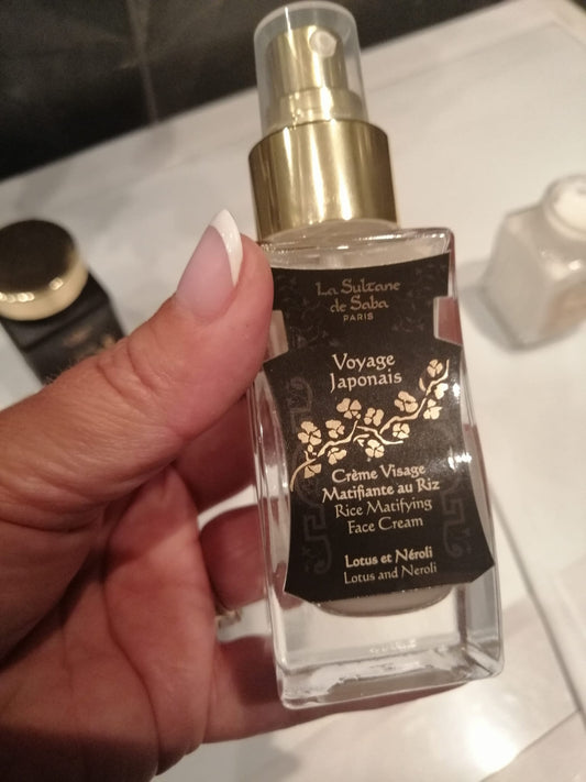 La Sultane de Saba veido kaukė,veido pilingas,taukmedžio sviestas,veido serumas,kuno losijonas,kuno kremas,juodasis muilas,veido pilingas kuno pilngas veido kremas Kūno aliejai kūnui kuno kvepalai, kuno dulksna,veido dulksna ,grozioplanas.lt