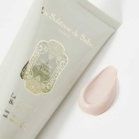 La Sultane de Saba  veido kaukė,veido pilingas,taukmedžio sviestas,veido serumas,kuno losijonas,kuno kremas,juodasis muilas,veido pilingas kuno pilngas veido kremas Kūno aliejai kūnui  kuno kvepalai, kuno dulksna,veido dulksna ,grozioplanas.lt