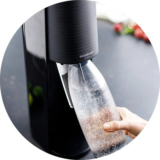Gazuotų gėrimų gaminimo aparatas SodaStream Terra Black + 2 buteliukai grozioplanas.lt