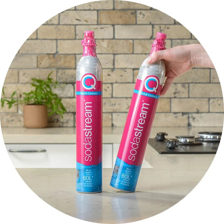 Gazuotų gėrimų gaminimo aparatas SodaStream Terra Black + 2 buteliukai grozioplanas.lt