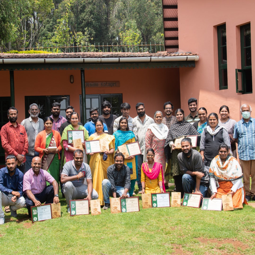 Bičių Vaško Lūpų Balzamas vazelinas kaukė Balzamai grozioplanas.lt