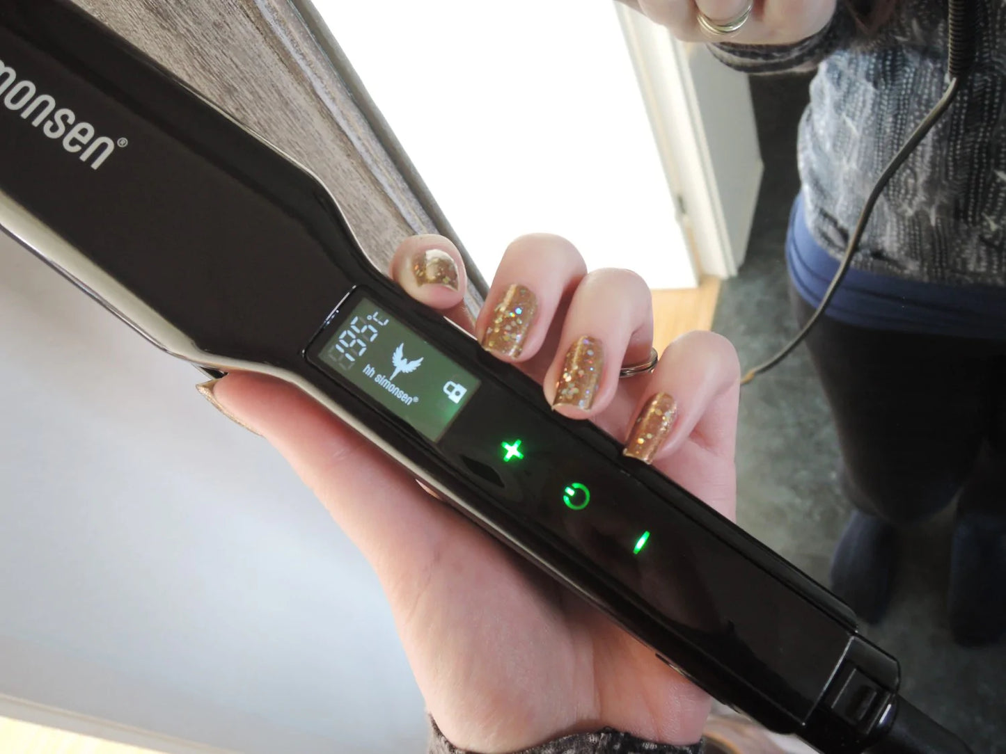 Keramikinis plaukų tiesintuvas storiems plaukams SIGNATURE STYLER