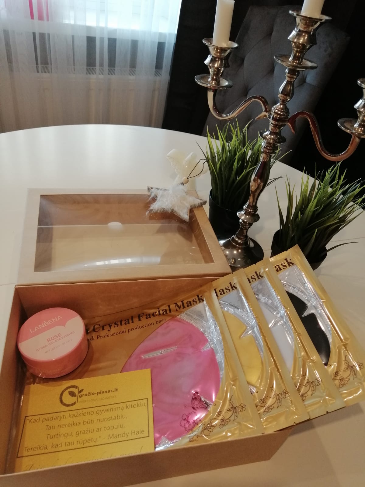 Veido ir Paakių Kaukių Rinkinys