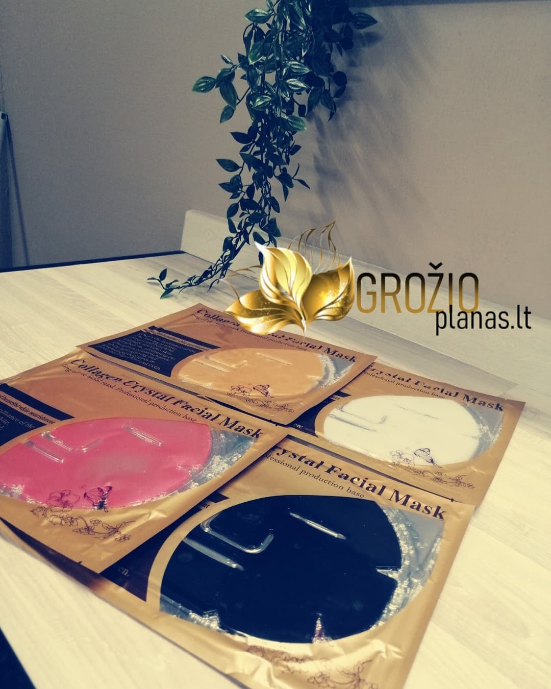 Baltojo kristalo kolageno veido kaukė