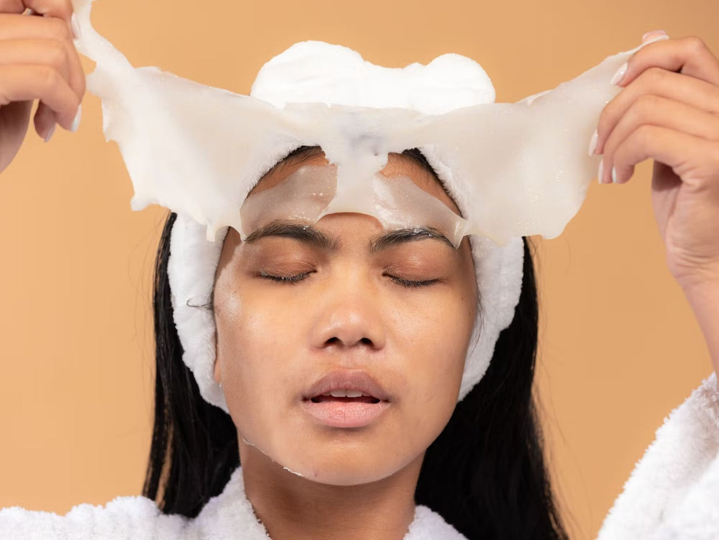 Cleopatre Beauty ® ® Kaukė Hialurono Rūgštis roziu vandens 24 karatu aukso kauke grozioplanas.lt