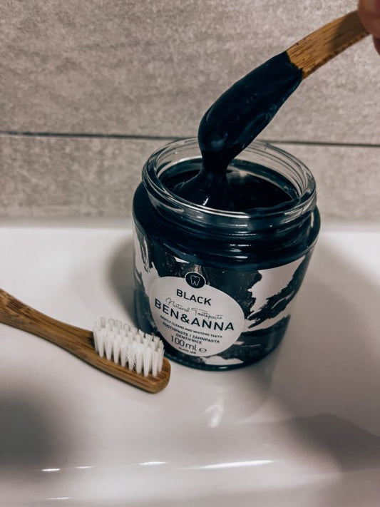 Anglies Dantų Pasta Ben & Anna