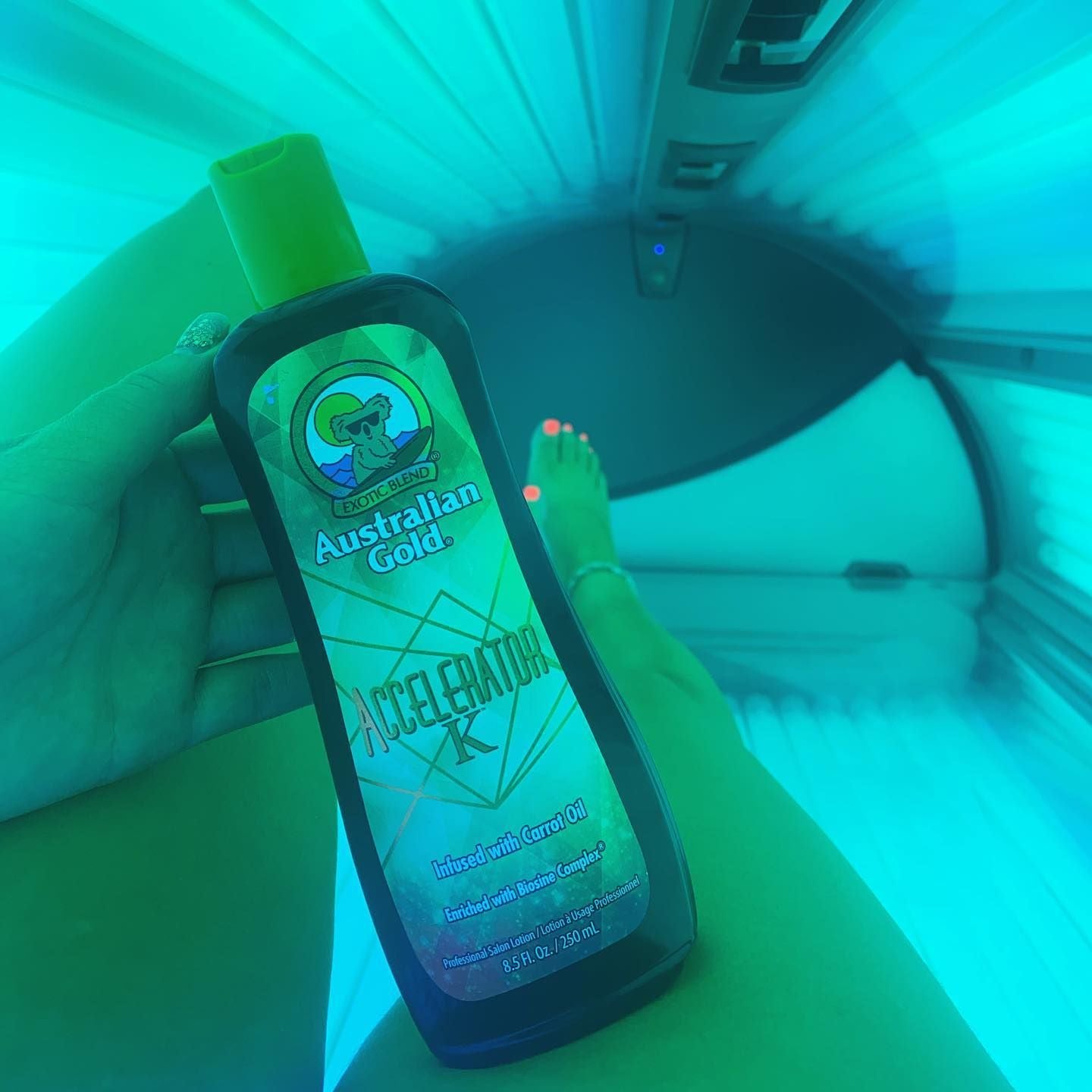 Soliariumo įdegio kremas Australian Gold SPF10 with Bronzers apsaugos nuo saulės pienelis su bronzantais grozioplanas.lt