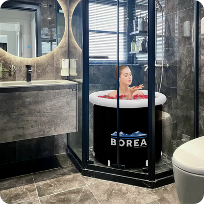 Trijų sluoksnių audinio ledo vonia – patvari medžiaga ir sustiprinti kraštai.