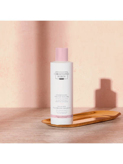 DELICATE VOLUMIZING SHAMPOO apimties suteikiantis šampūnas