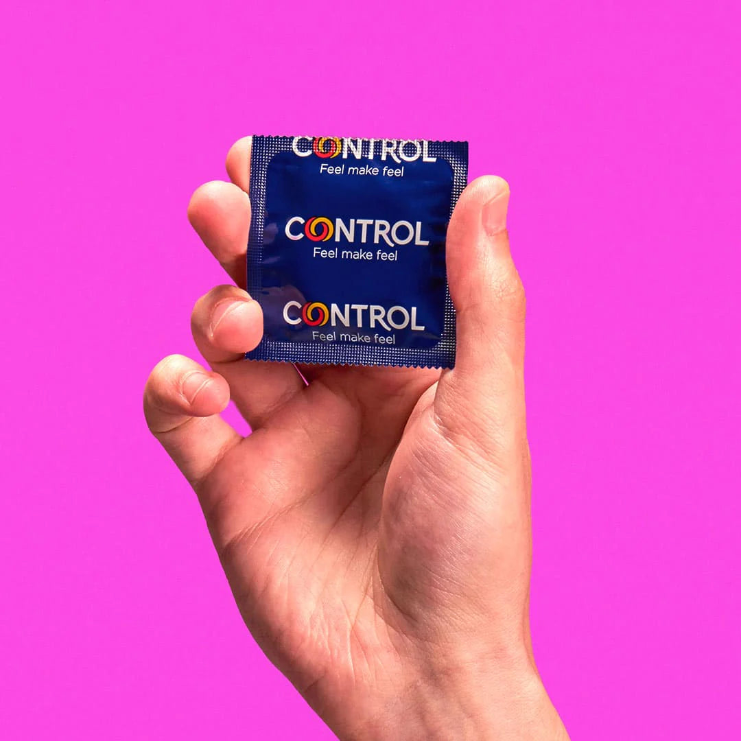 CONTROL PRESERVATIVES SENSUAL DOTS AND LINES 12 UNITS
