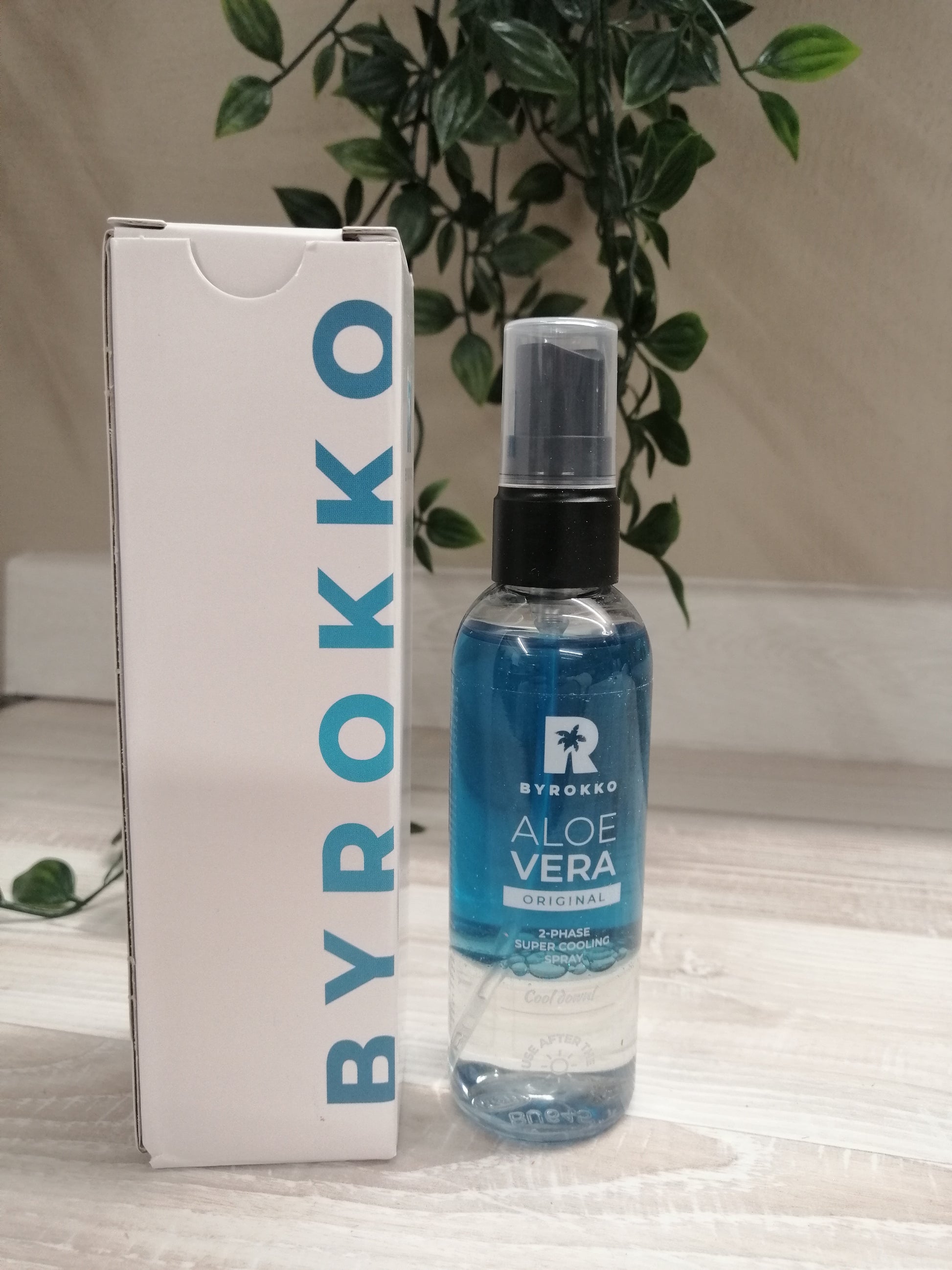 Aloe Vera Two-phase super cooling spray Dvifazis itin vėsinantis purškiklis Su alijošiumi ir hialurono rūgštimi grozioplanas.lt